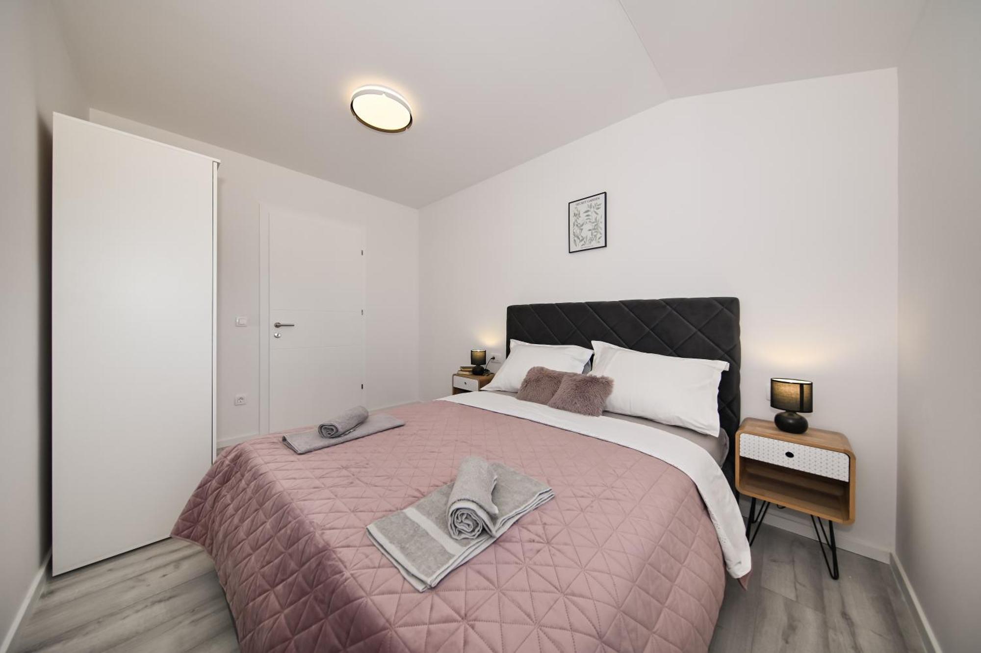 Veliki Apartman Petra Posedarje Extérieur photo